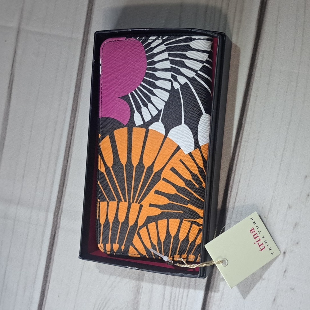 Trina Trina Turk Women's Multicolor Wallet